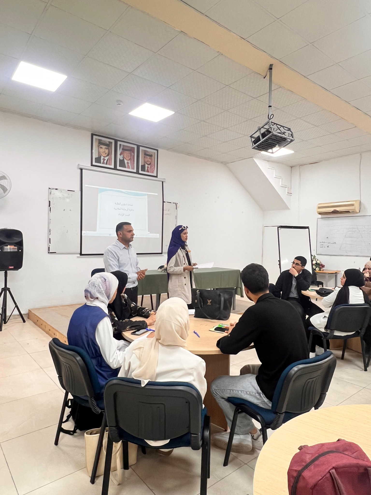 "شؤون الطلبة" تنظّم ورشة توعوية حول القلق الاجتماعي 